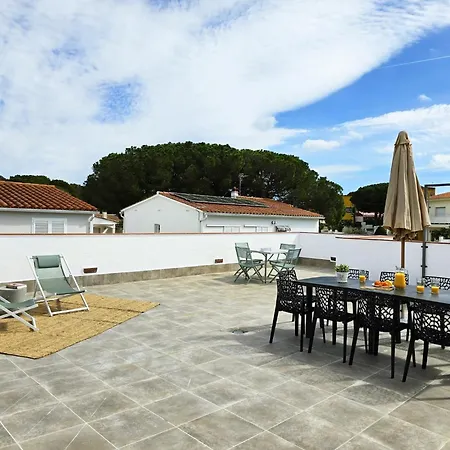 In L Escala Near Empuries Ruins Villa *