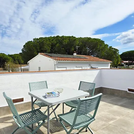 In L Escala Near Empuries Ruins Villa *